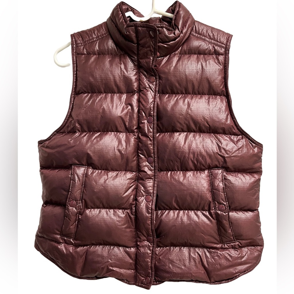 J. Crew Maroon Puffer Vest L